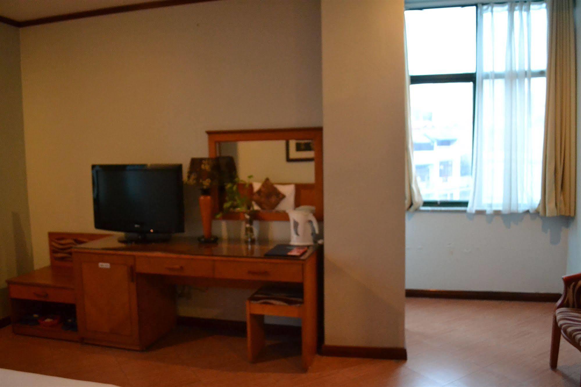 City Bay Hotel Ha Long Buitenkant foto