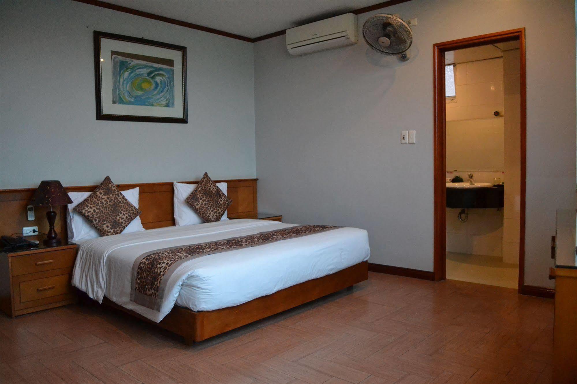 City Bay Hotel Ha Long Buitenkant foto